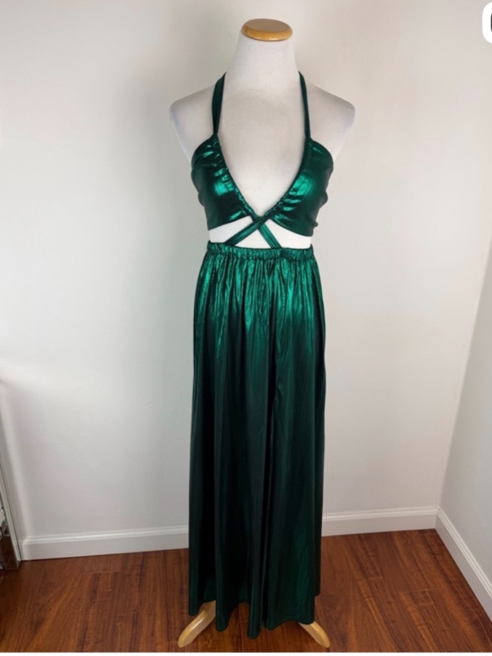 12th Tribe Amelie Emerald Metallic Halter Maxi Dress Size S - Picture 3 of 4